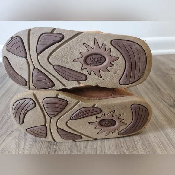UGG boots - Picture 8 of 8